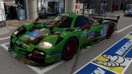 Nissan GT1 vorne.jpg