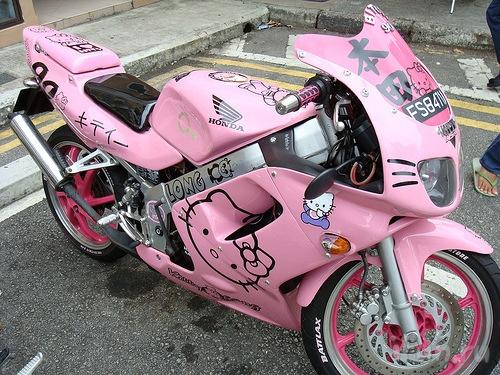 honda-vfr_hello_kitty_1.jpg